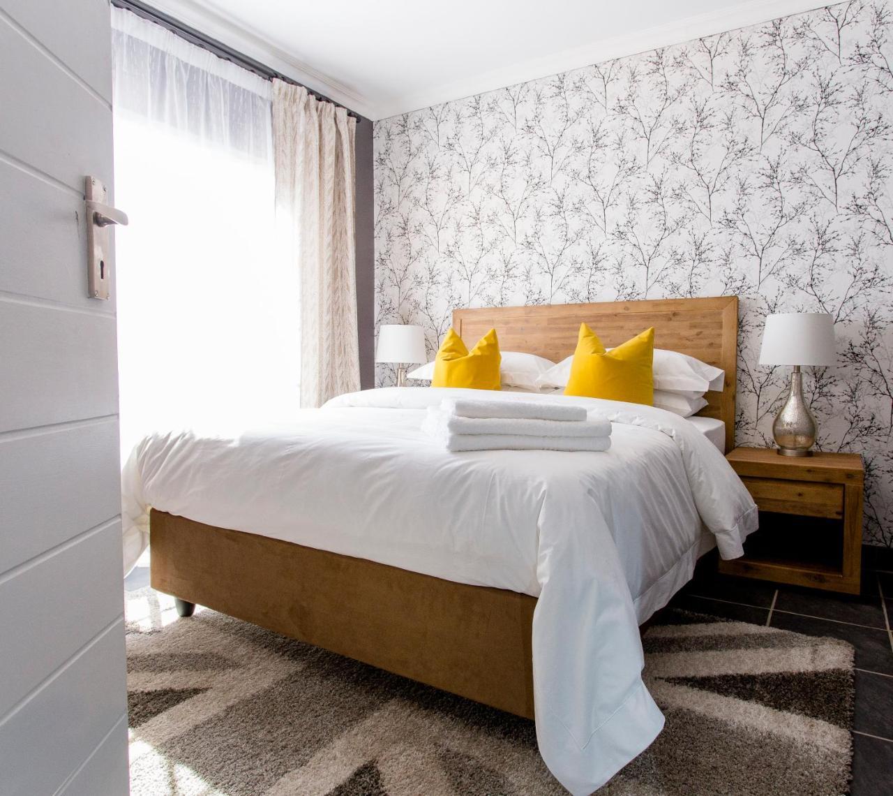 3 Lux Suites Middelburg  Luaran gambar