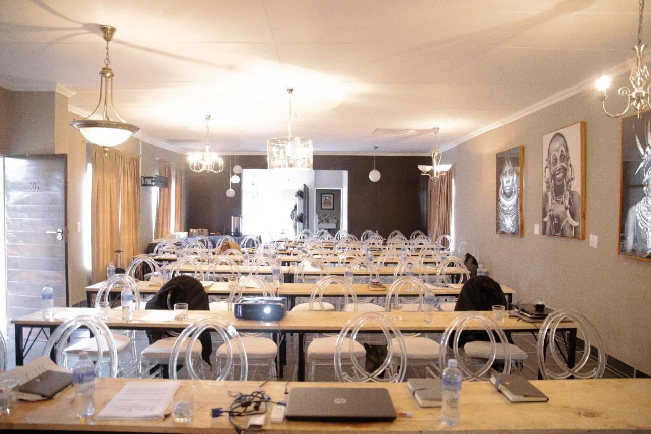 3 Lux Suites Middelburg  Luaran gambar